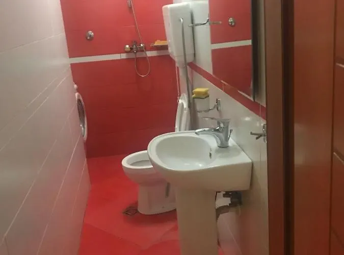 Lovely 2 Bedroom Appartement